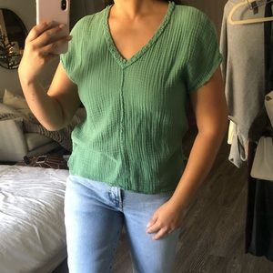 Michael Stars Draya Gauze V Neck in Green S